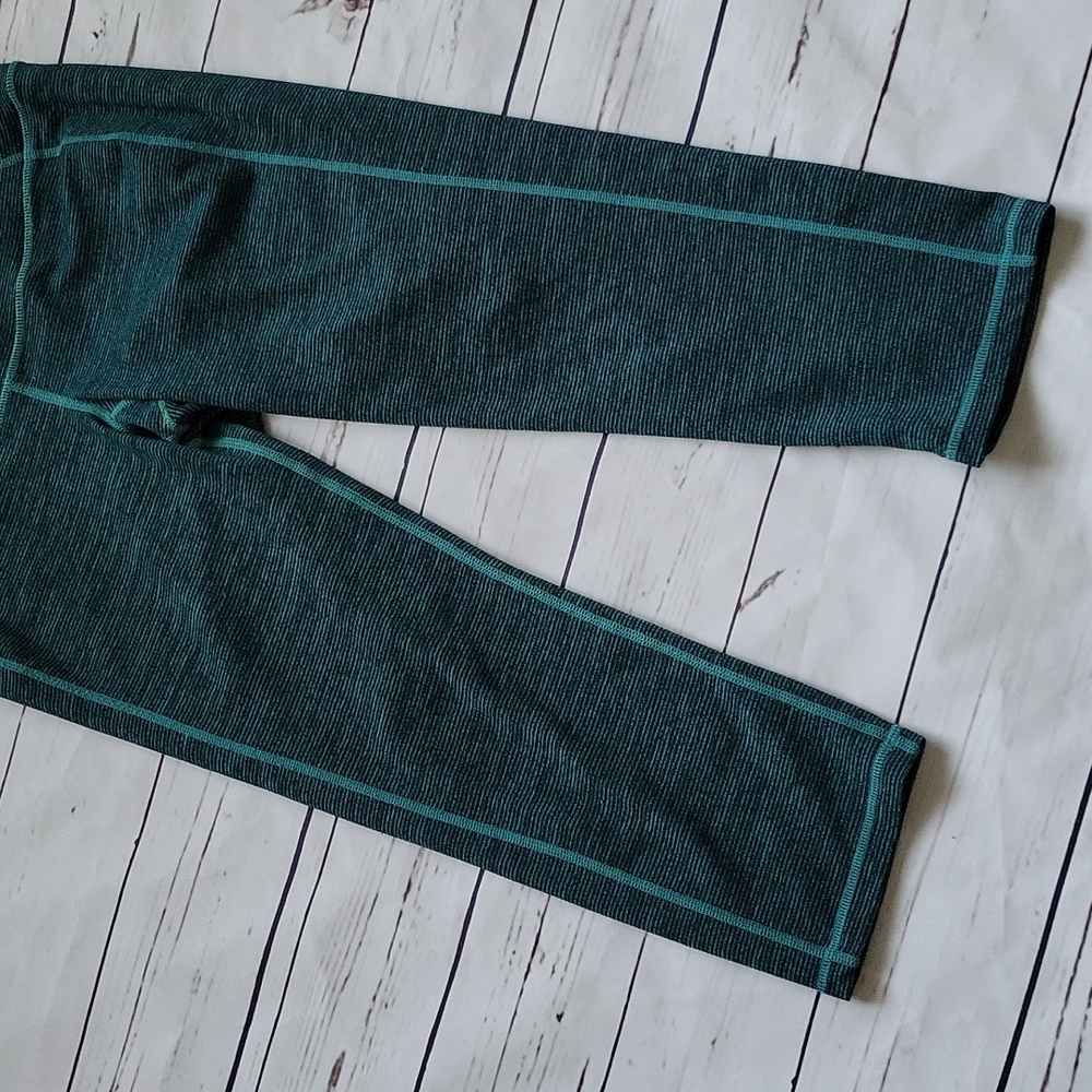 Activewear bottoms - Picture 3 of 5